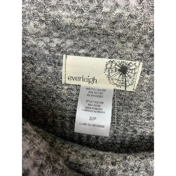 Everleigh Black Waffle Knit Light Fuzzy Top Women’s Sz Small Blogger - Picture 3 of 4